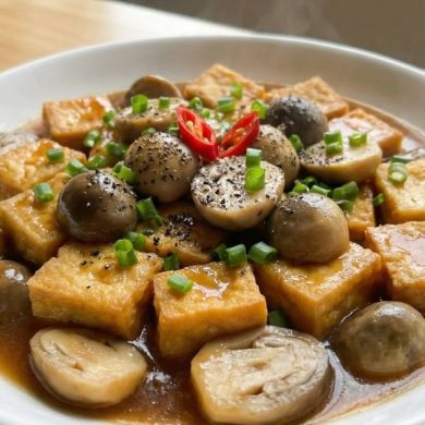 Nấm rơm kho đậu hũ