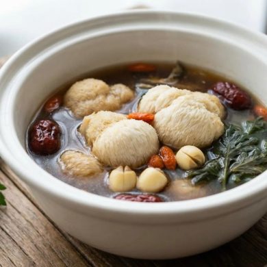 Nấm hầu thủ hầm thuốc bắc, ngải cứu