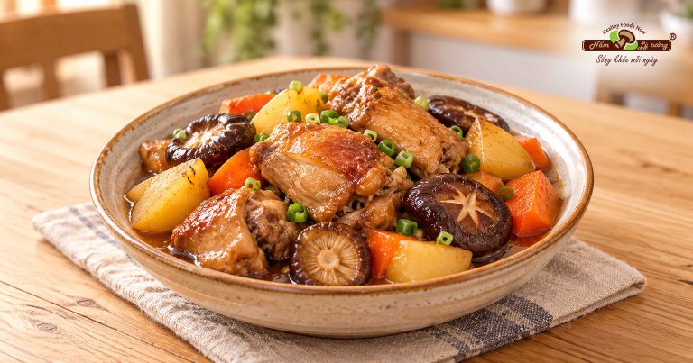 Món gà kho nấm hương khoai tây cà rốt cực hấp dẫn